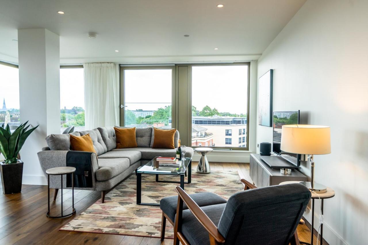 Tree Tops At Ryedale House Apartemen